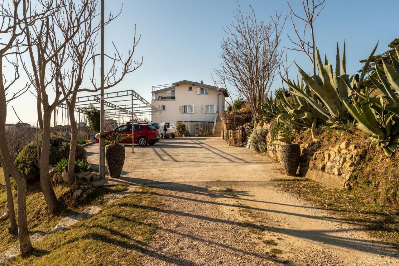 Apartments With A Parking Space Lopar, Rab - 14070 Exteriér fotografie