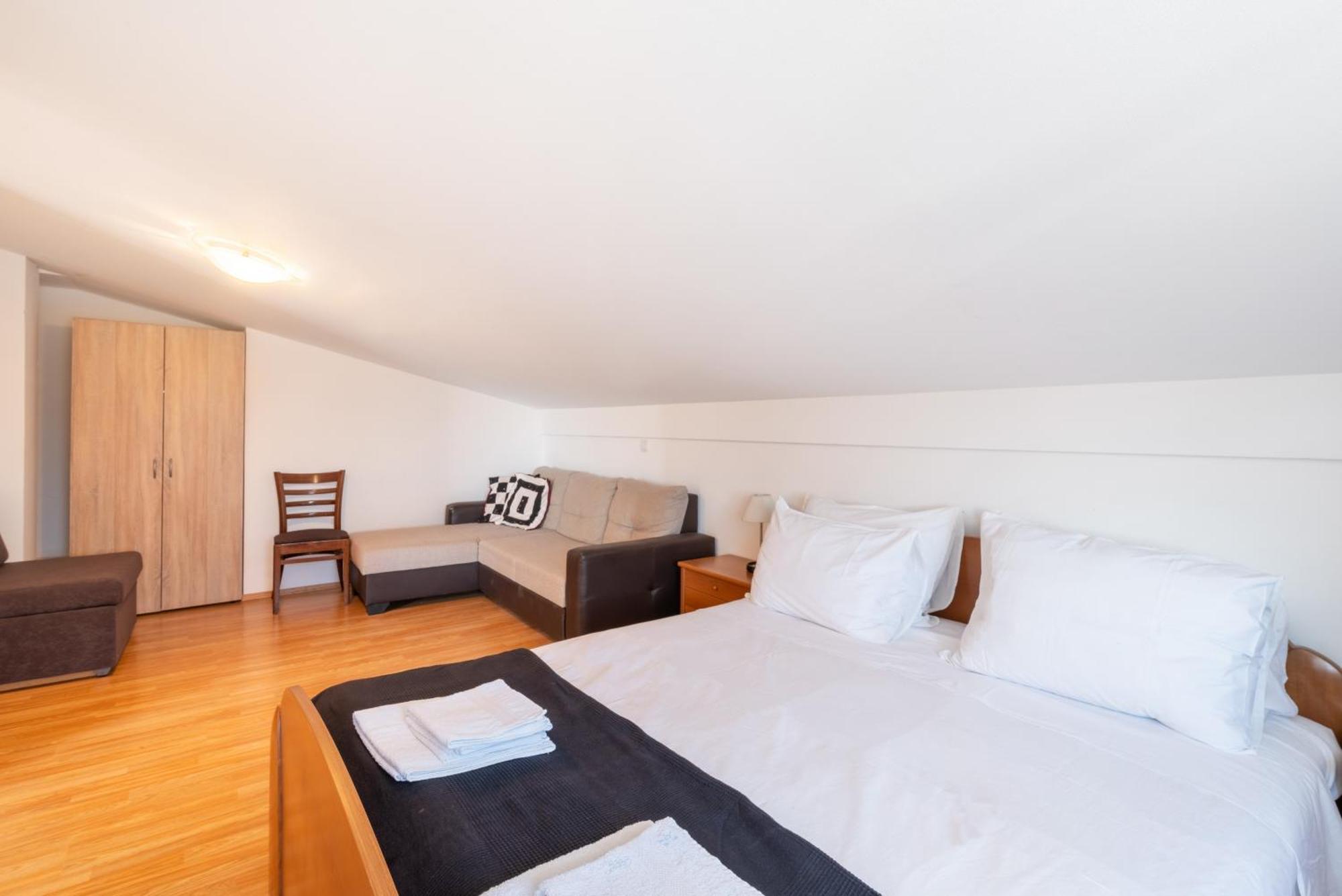 Apartments With A Parking Space Lopar, Rab - 14070 Pokoj fotografie